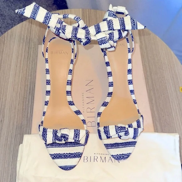 Brand new Alexandre Birman Shoe . - Picture 1 of 7